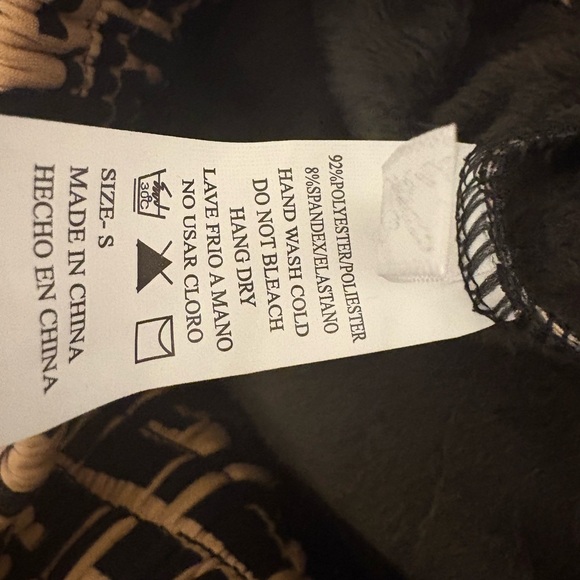 Elegant Black and Tan Patterned Pantsuit - Picture 6 of 7